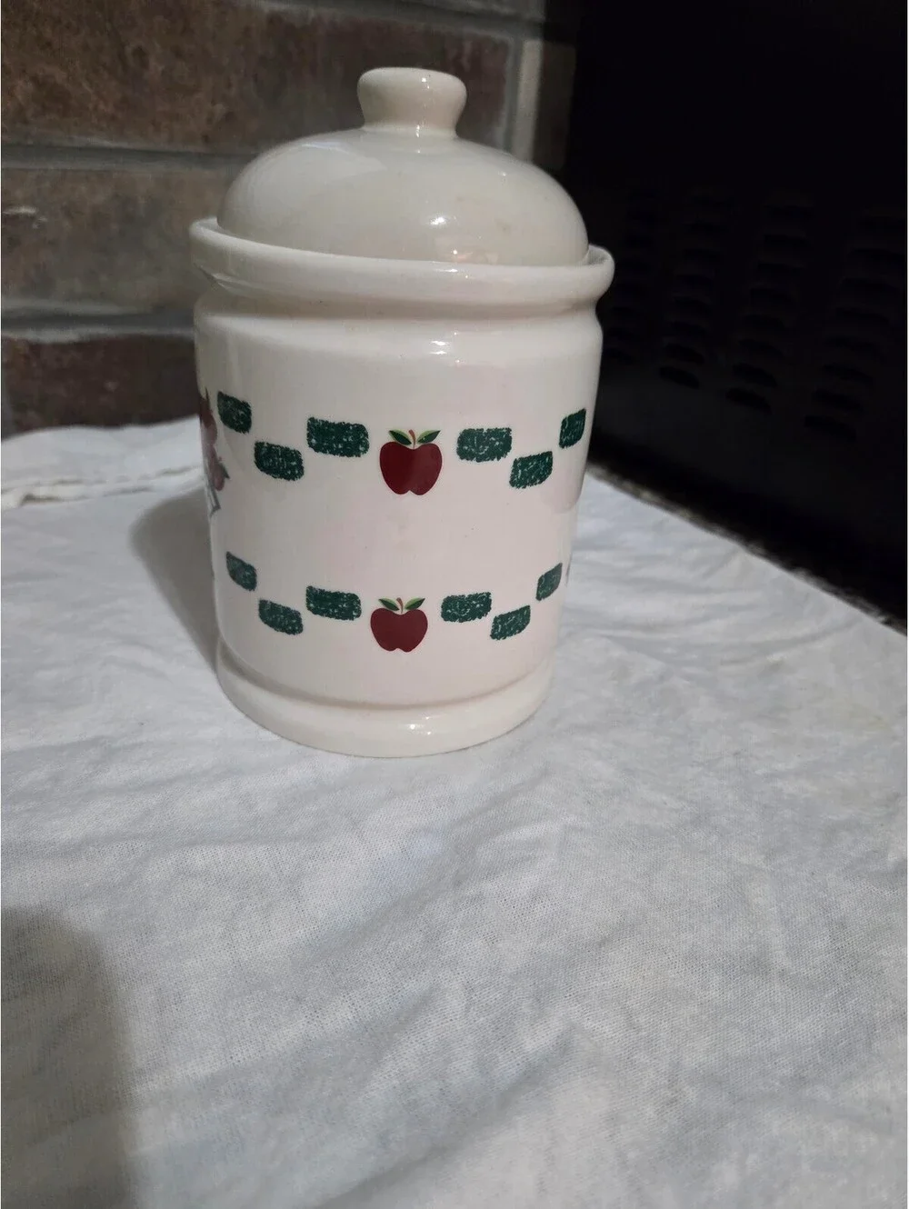 GEI Apple Stoneware